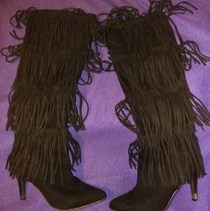 New plume Faryl Robin Tall Fringe Boots